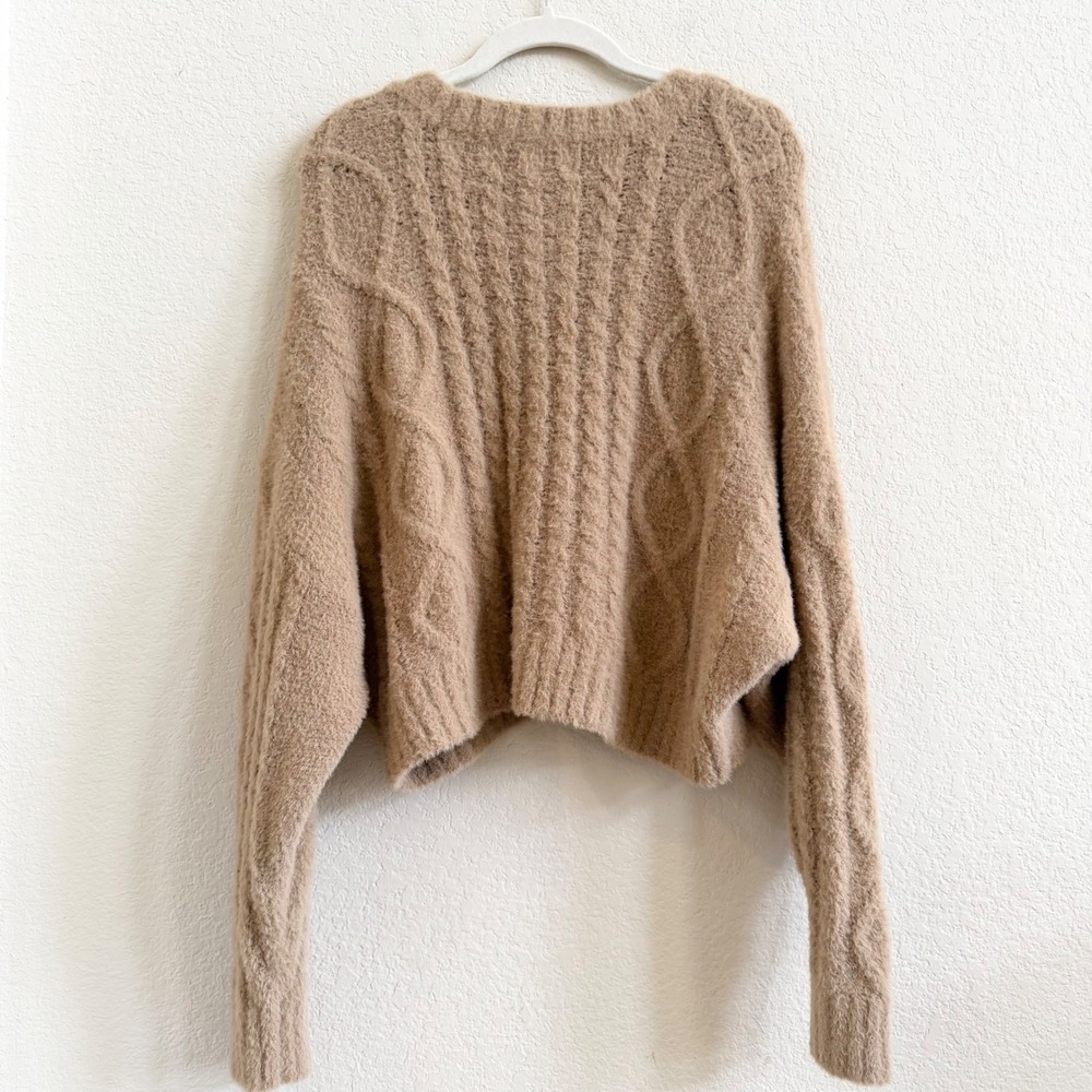 Aerie‎ Tan Cable Knit Cropped Oversized Sweater Soft Fuzzy Sz L Cozy Loungewear - Picture 7 of 10